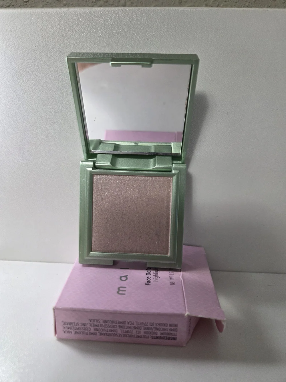Mally Beauty Pink Shimmer Highlighter in Mint Compact